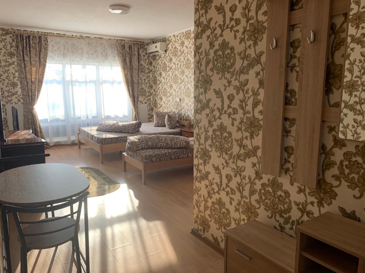 4 Seasons Hotel Boryspilʼ Eksteriør billede